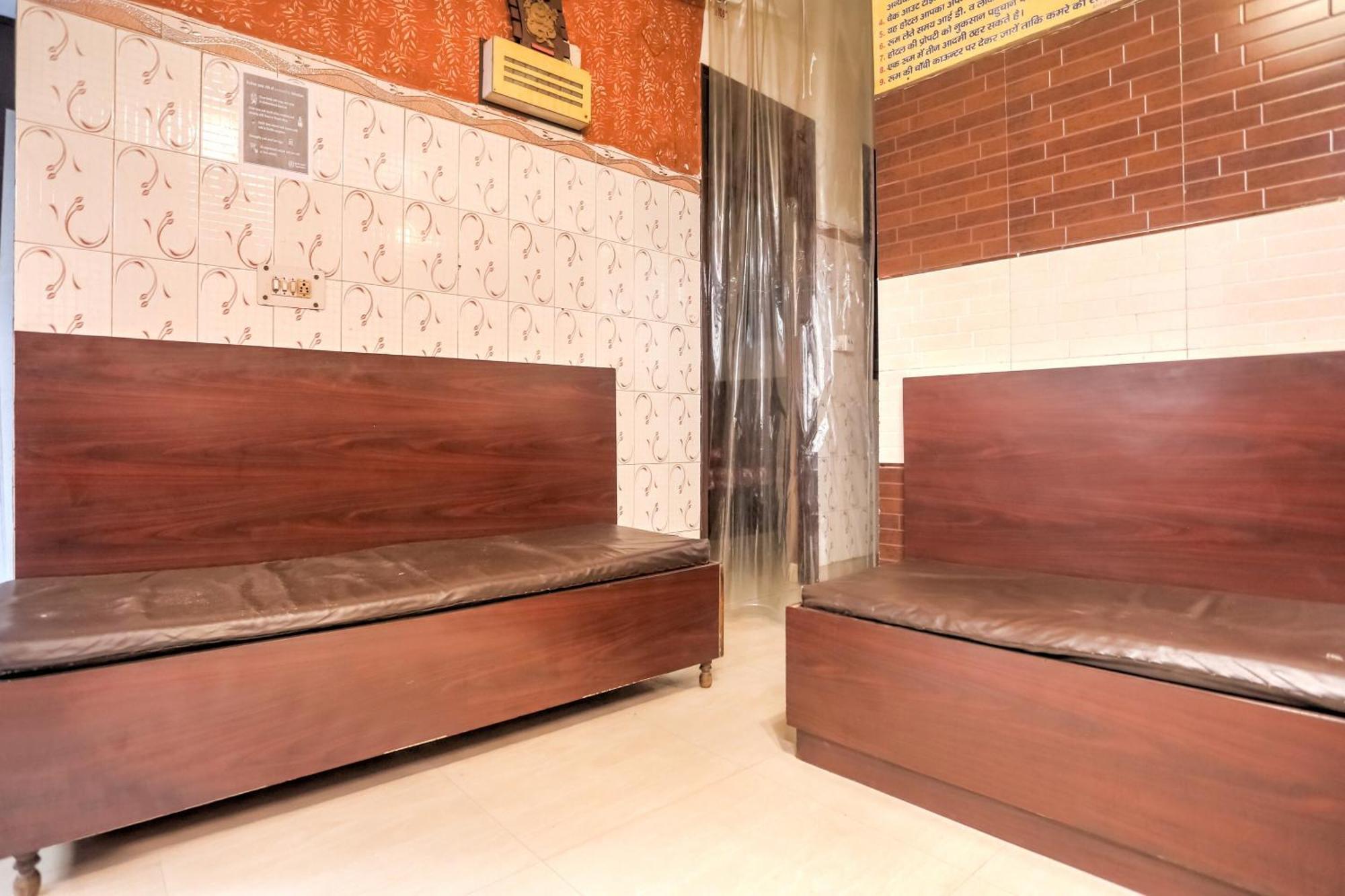 Hotel O Shri Sai Guest House Delhi  Bagian luar foto